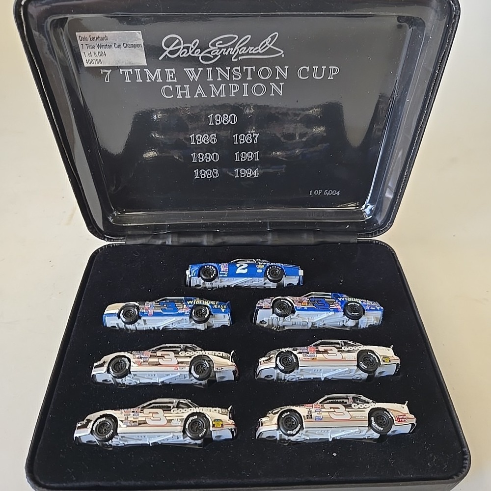QVC DALE EARNHARDT 7 TIME WINSTON CUP CHAMPION 1:64 Diecast 1/5004 w/ CASE